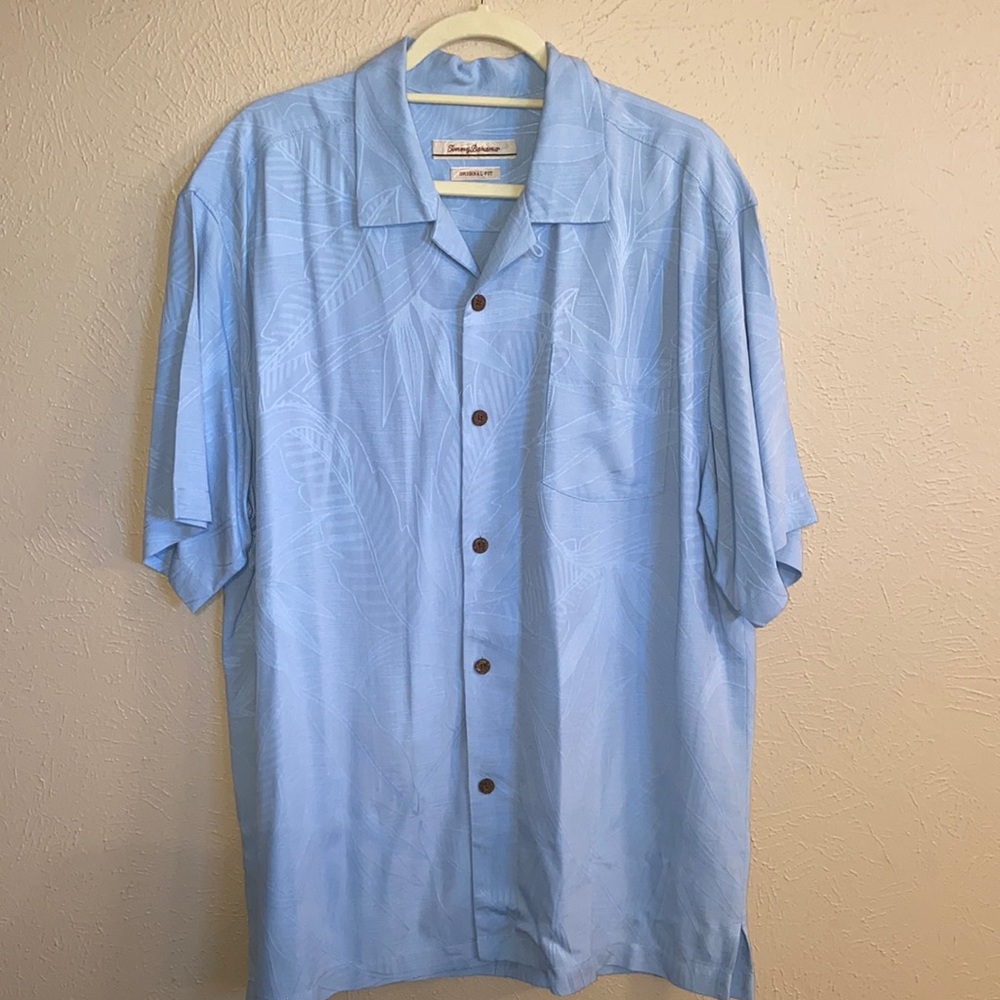 Tommy Bahama Blue 100% Silk Shirt L